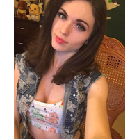 amouranth - BPafzJpgw_B-MvsURpBF-F0RFYbAC.jpg